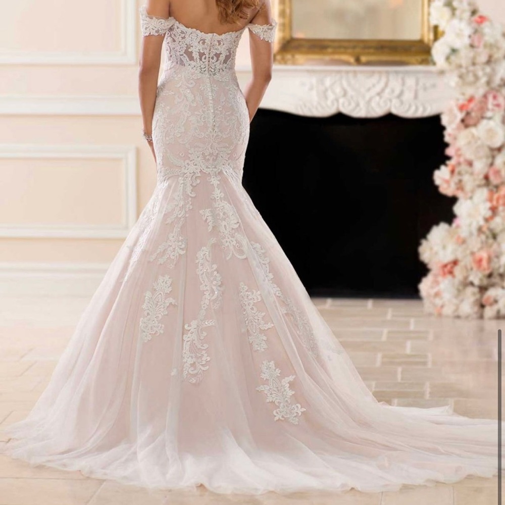 Ivory Stella York Wedding Gown